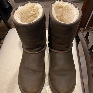 Ugg winter shoes